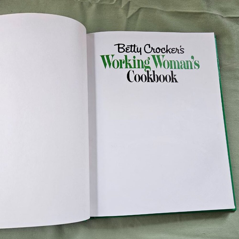 Betty Crocker's Working Woman's Cookbook Hardcover - Delicious Dinner Recipes - Picture 3 of 11